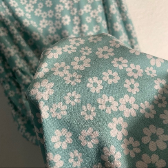 No Boundaries woman mini prairie dress size XXL over the shoulder mint floral - Picture 10 of 11